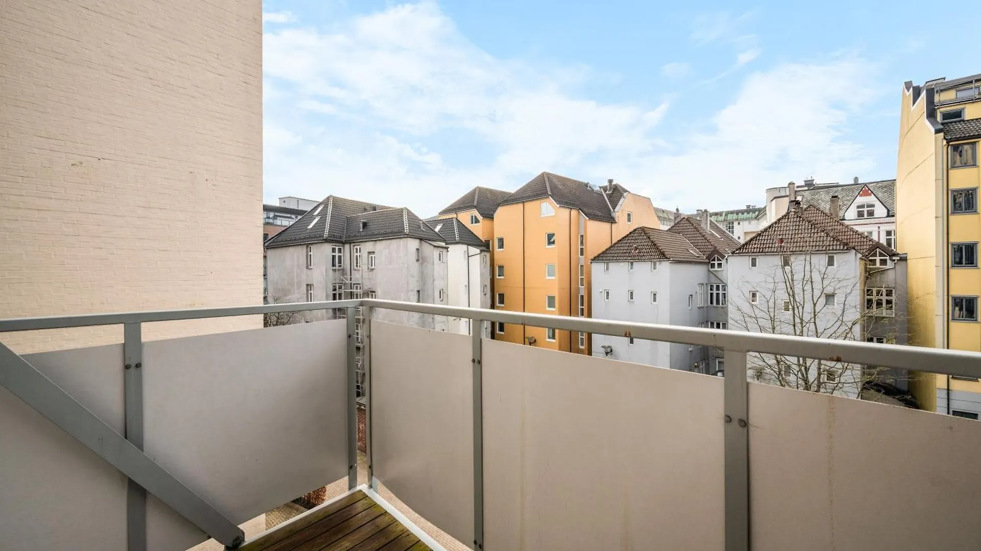 Colorful Apartment - Right Next To Grieghallen! Bergen